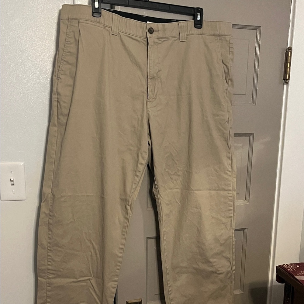 Amazon Essentials Men's Khaki Chinos 44/32